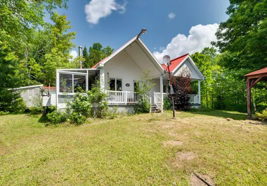 Maison à vendre - 77 Route 289, Saint-Marc-du-lac-long, G0L 1T0