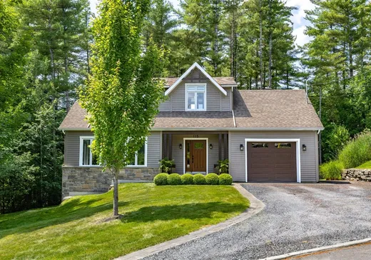 House for sale - 115 Rue Scott, Magog, J0B 1C0