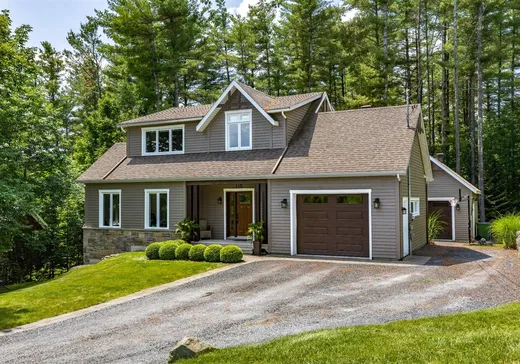 House for sale - 115 Rue Scott, Magog, J0B 1C0