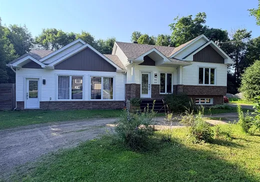 Bungalow à vendre - 2869 Rue Godard, Saint-Jérôme, J5J2T4