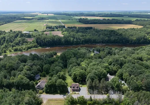 Maison à vendre - 64 Rue de la Clairière, St-Leonard-D'Aston, J0C 1M0