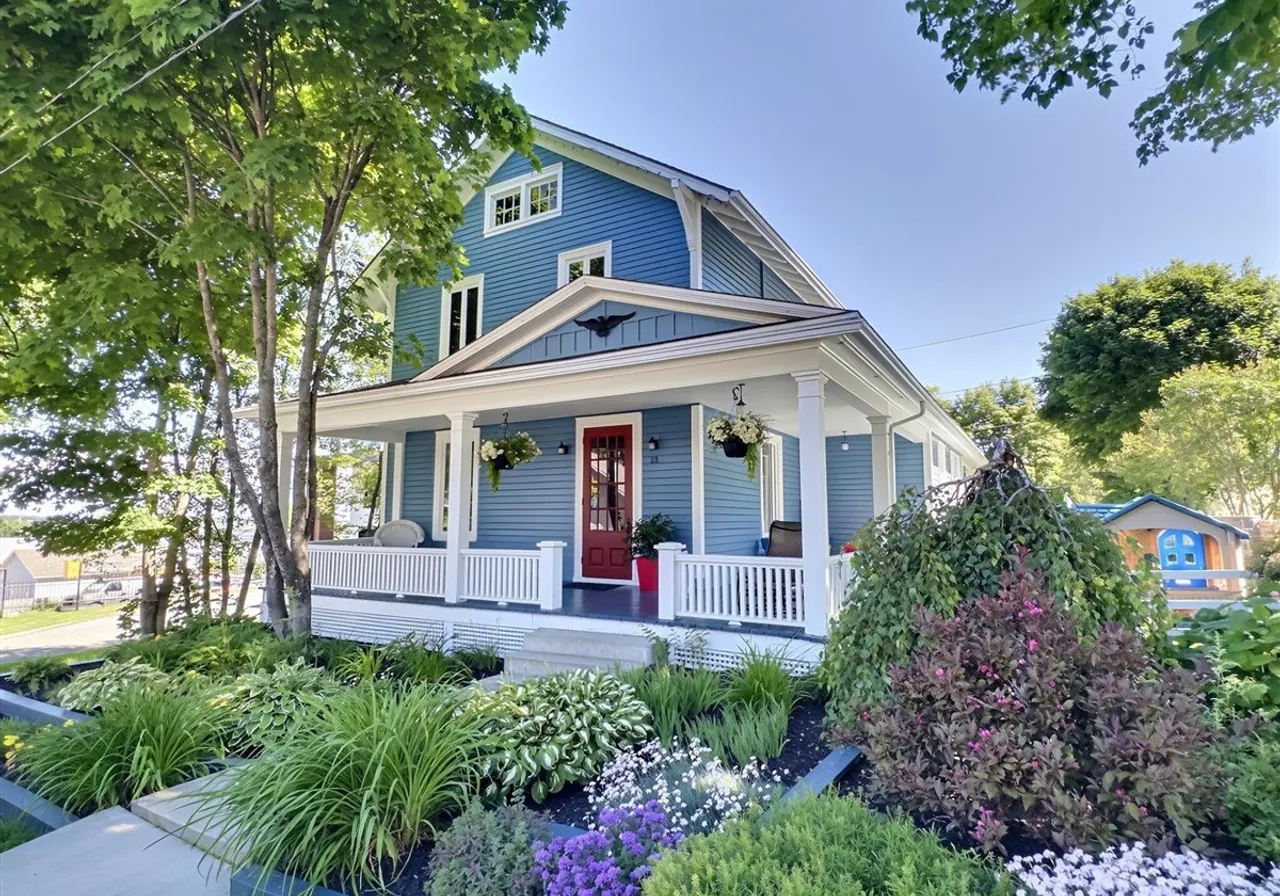 23 Rue Lévis — photo 1