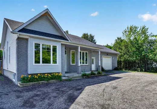 House for sale - 474 Rue Brabant, Saint-Lin-Laurentides, J5M 1E4