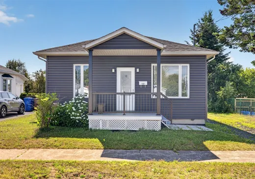 Maison à vendre - 1461 10e Avenue, Grand-Mere, G9T 1V2