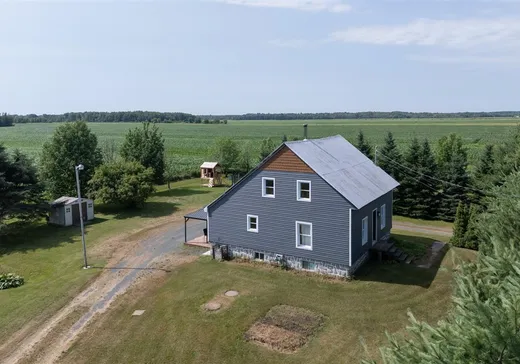 Maison à vendre - 200 10e Rang, St-Leonard-D'Aston, J0C 1M0