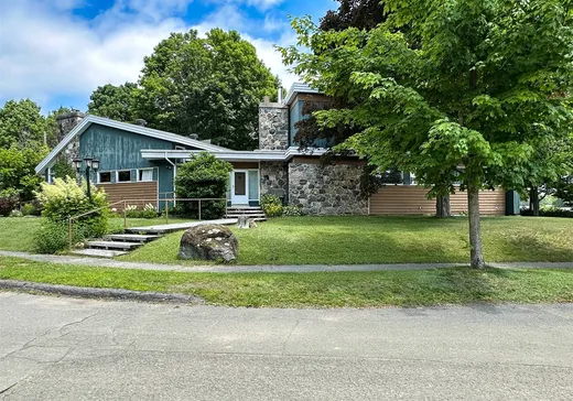 Maison à étages à vendre - 42 Rue Potvin, Victoriaville, G6P5K1
