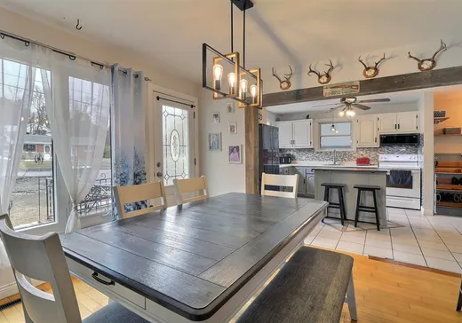Maison à vendre - 210 Rue Bowen, Magog, J1X 1C3