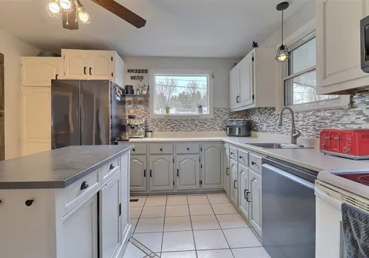 Maison à vendre - 210 Rue Bowen, Magog, J1X 1C3