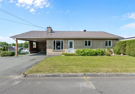 Maison à étages à vendre - 517 Rue Feuiltault, Sainte-Marie, G6E2T4