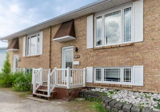 Maison à vendre - 208 Rue Drouin, Amos, J9T 1A4