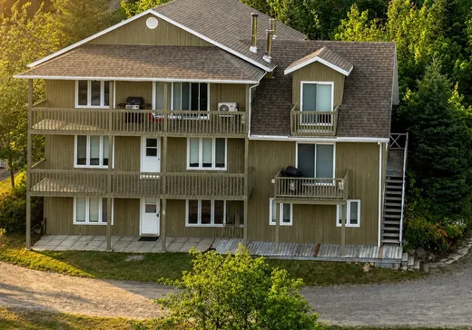 House for sale - 264 Rue Principale, Petite-Riviere-St-Francois, G0A 2L0