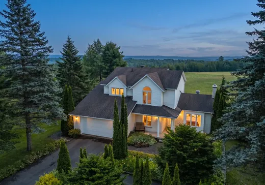 Maison à étages à vendre - 2658 Rue Bernier, Orford, J1X0R2