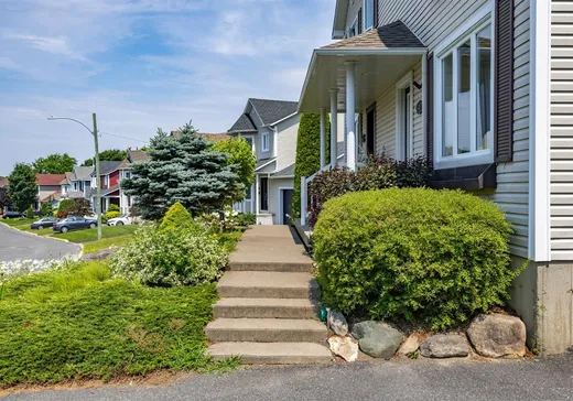 House for sale - 547 Rue du Rubanier, Granby, J2H 2S7