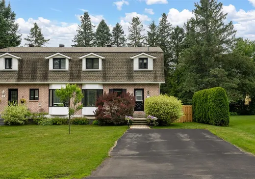 Maison à vendre - 40 Av. Carmen, Saint-Sauveur, J0R 1R5