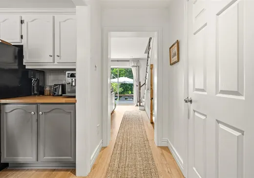 Maison à vendre - 40 Av. Carmen, Saint-Sauveur, J0R 1R5