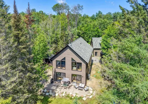 House for sale - 1010 Ch. du Lac-Marsan E., Rivière-Rouge, J0T 1T0