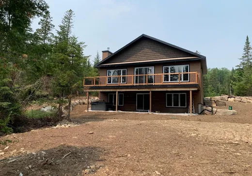 House for sale - 697 Mtée Gagnon, Val David, J0T 2N0