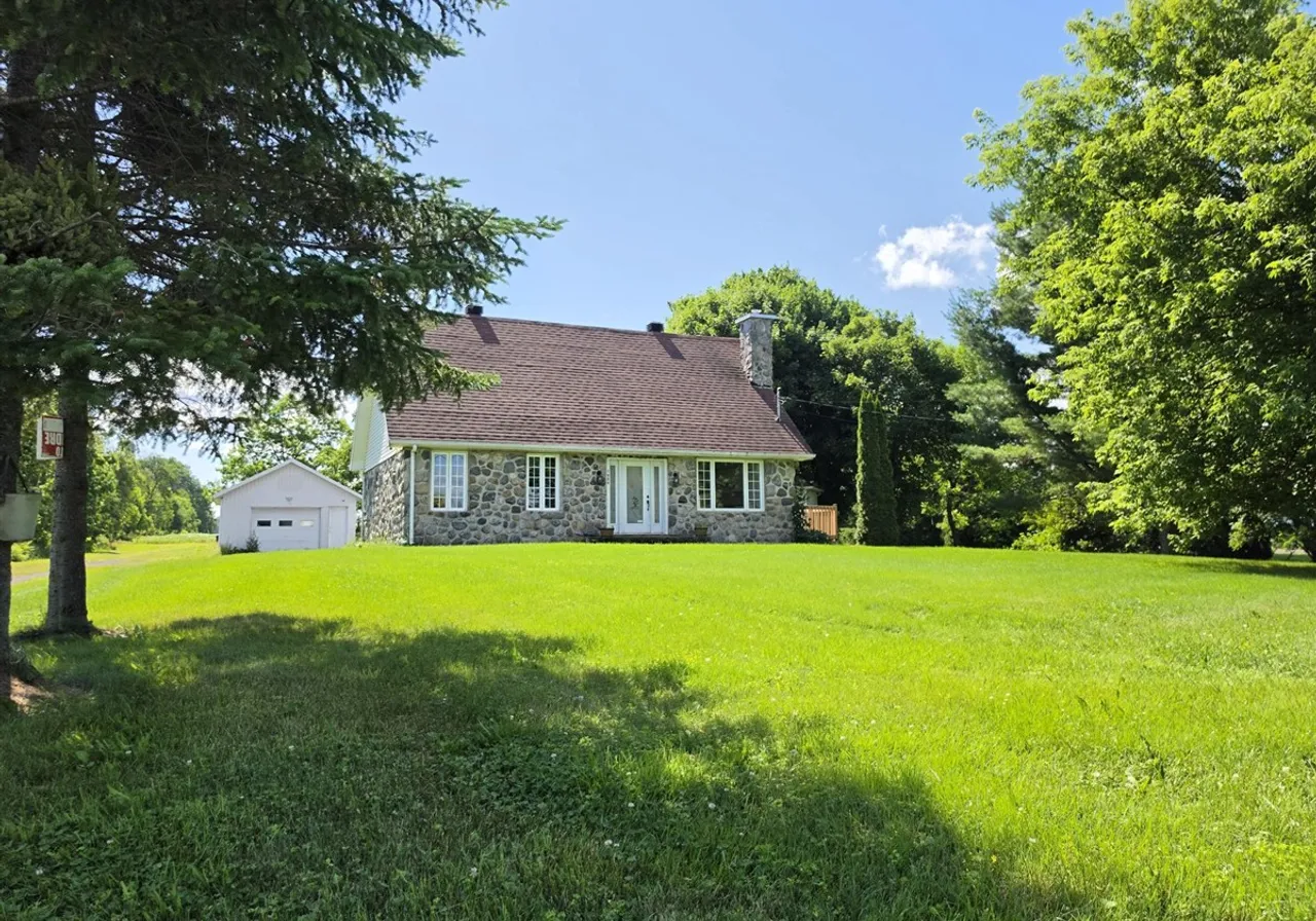 7909 Route Marie-Victorin — photo 1