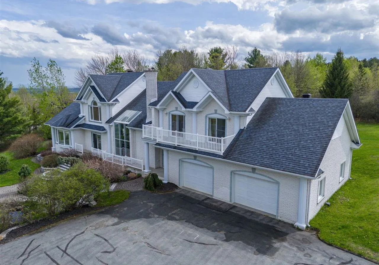 4452 Rue du Mont-Blanc — photo 3