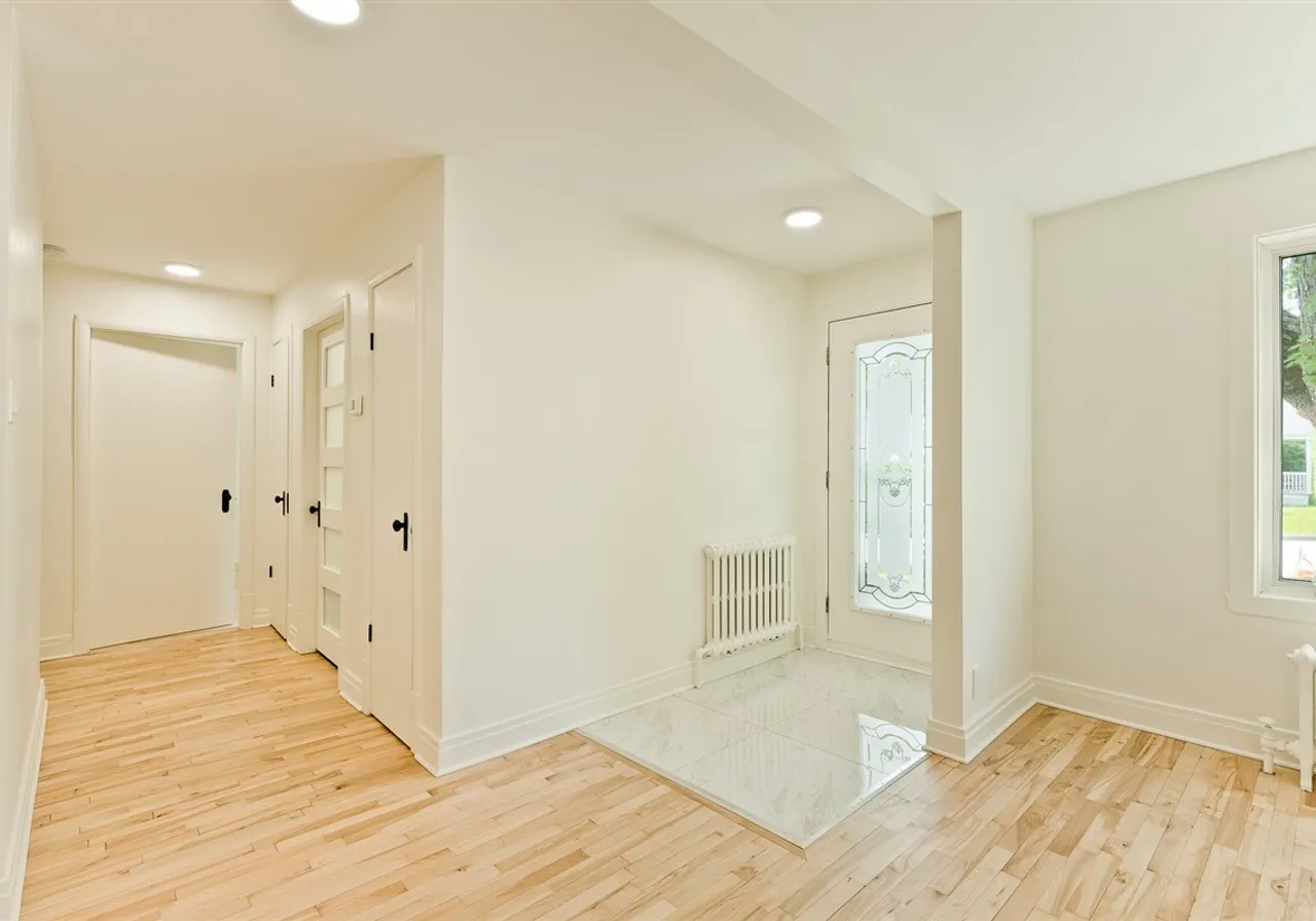 1467 Rue Durham — photo 3