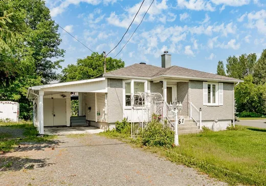 Bungalow for sale - 61 Rue Lavigne, Val des Sources, J1T1J7