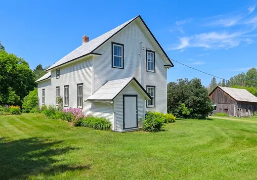 Maison à vendre - 8Z Ch. Thomson O., Notre-Dame-de-la-Merci, J0T 1A0