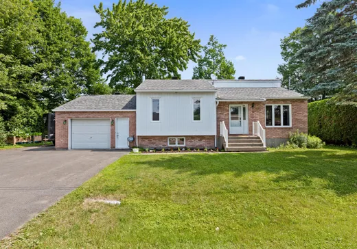 Maison à vendre - 170 Rue Laporte, Lavaltrie, J5T 2P6