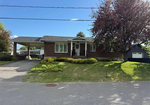 Bungalow à vendre - 290 Rue Louis, St-Narcisse, G0X2Y0