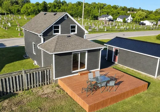 Maison à vendre - 536 Rue Main, Shawville, J0X 2Y0