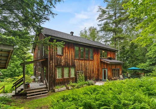 Two or more stories for sale - 22 Ch. Adamson, Chelsea, J9B2J4