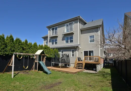 Maison à vendre - 127 Rue Riopelle, Saint-Constant, J5A 0E3