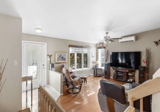 Maison à vendre - 43 Rue des Jardins, Lavaltrie, J5T 1T6