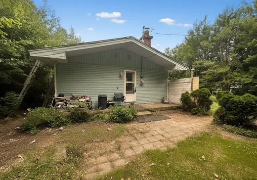 Maison à vendre - 130 Rue Rochon, Saint-Calixte, J0K 1Z0