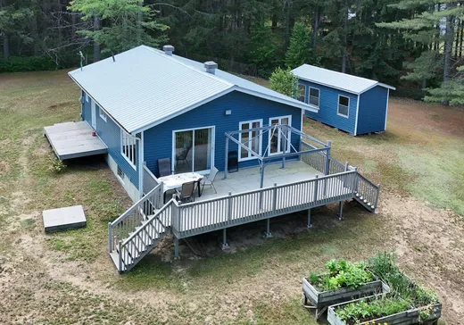 Maison à étages à vendre - 179 Ch. de la Rivière, Val-des-Bois, J0X3C0