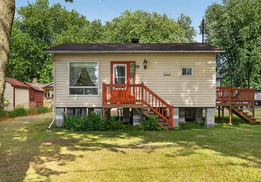 Bungalow à vendre - 49 Rue Leblanc, St-Francois-Du-Lac, J0G1M0