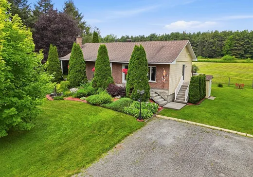 House for sale - 270 Grand rg St-Charles, Saint-Paul-d'Abbotsford, J0E 1A0