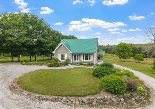 Bungalow for sale - 255Z Route 220, Magog, J0E1H0