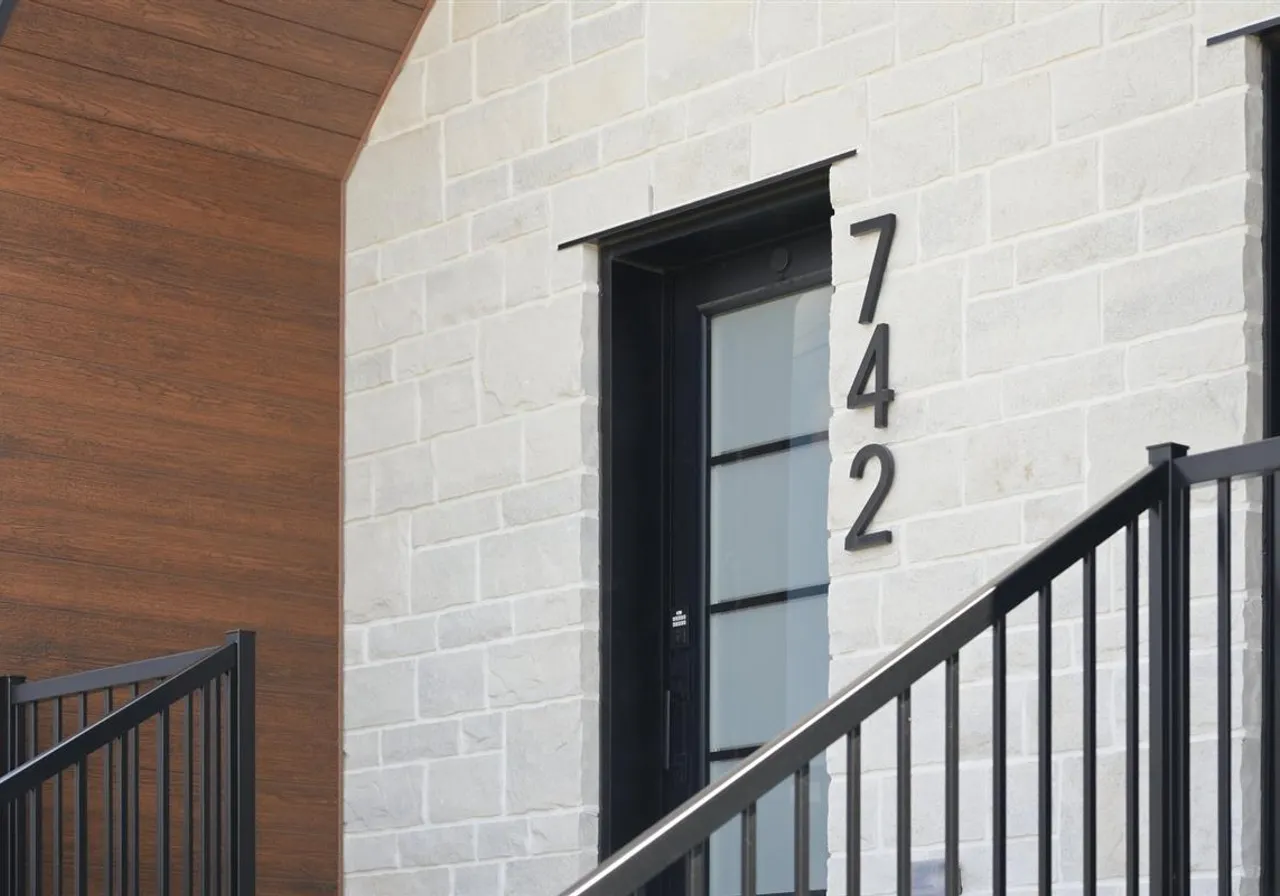 742 Rue des Bâtisseurs — photo 2