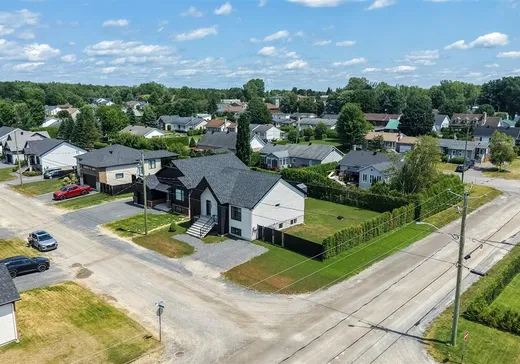Maison à vendre - 742 Rue des Bâtisseurs, St-Cyrille-De-Wendover, J0C 1A0