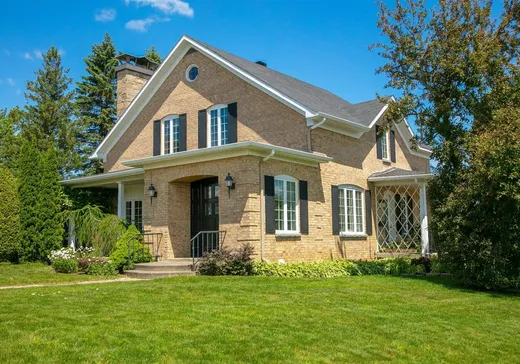 Maison à étages à vendre - 325 Boul. Simoneau, Danville, J1T4C4