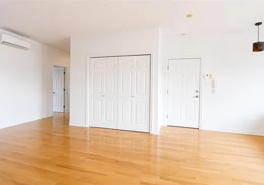 Condo for sale - 2380 Rue Harriet-Quimby, Montreal (Saint-Laurent), H4R 3E4