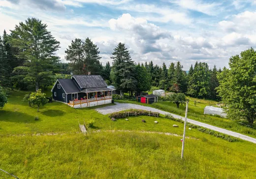 Two or more stories for sale - 14 Rg Lisée, Weedon, J0B3J0