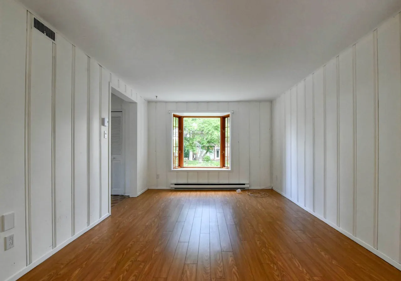 1104 Rue Colette — photo 3