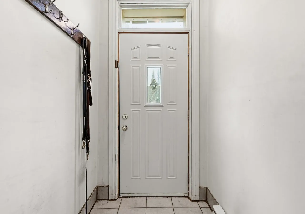 68 Av. Dubé — photo 2