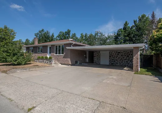 Two or more stories for sale - 760 Av. Dion, Val-d'Or, J9P2P1