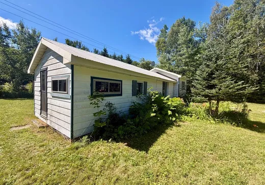 House for sale - 1189 Route 301 N., Campbell's Bay, J0X 1K0