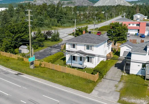 Maison à étages à vendre - 3260 Rue Payeur, Thetford Mines, G6H4P5