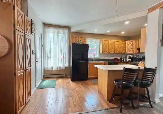 Maison à vendre - 1043 Ch. Principal, Lac-Drolet, G0Y 1C0