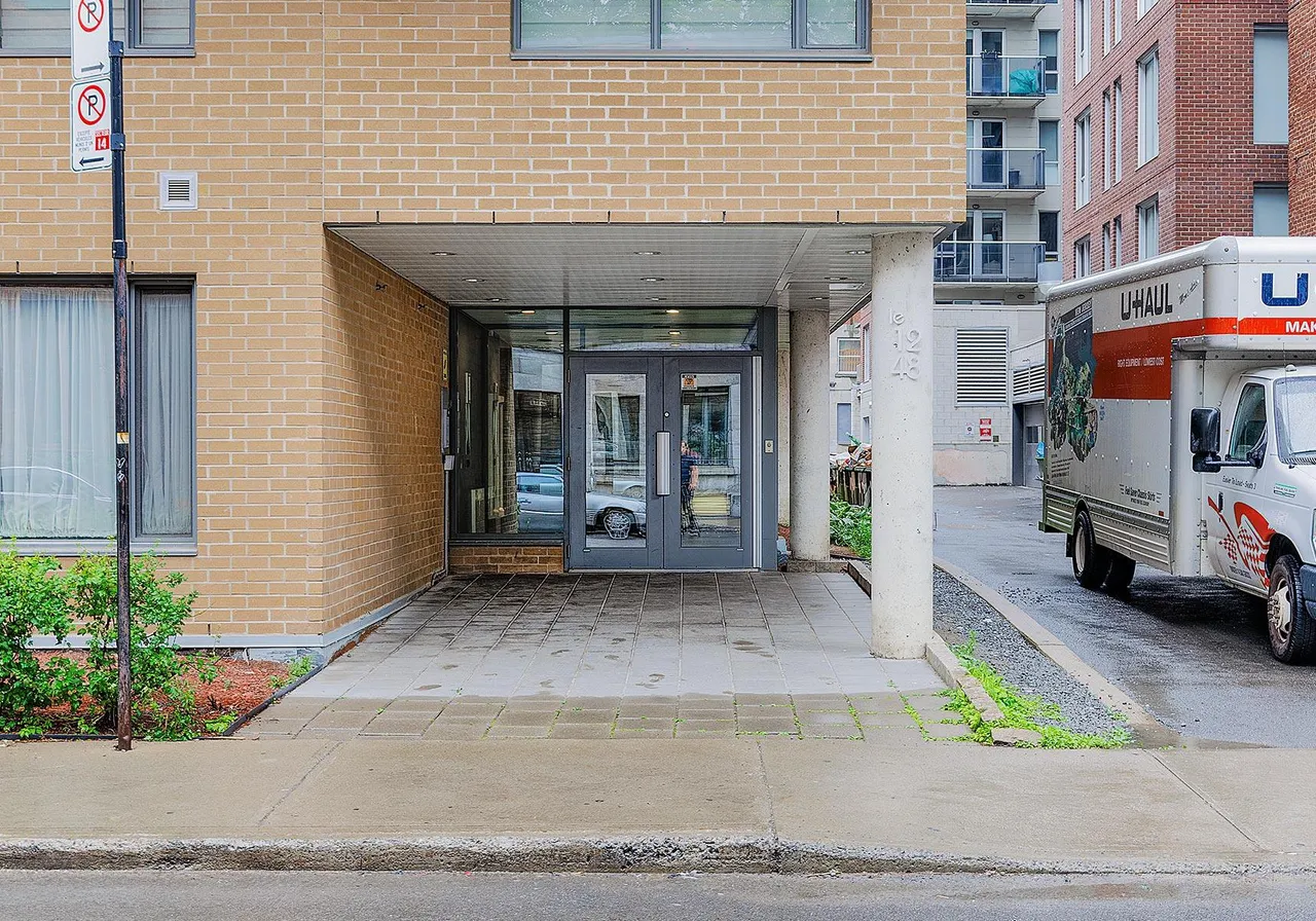 1248 Av. de l'Hôtel-de-Ville — photo 2