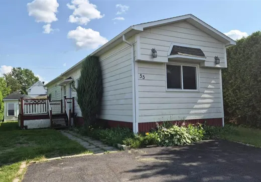 Maison mobile à vendre - 53 Rue Verlaine, Saint-Jean-sur-Richelieu, J2W1R7